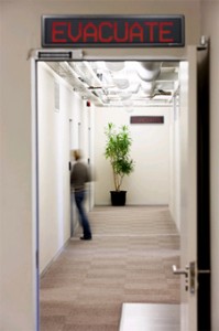 evacuate_signs_in_hallway3